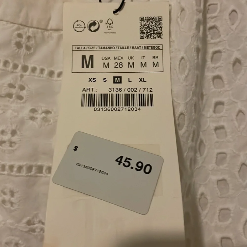 Med white tunic